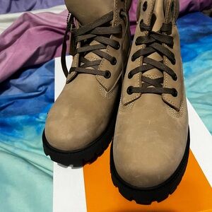 Timberland Beige Lace-Up Boots